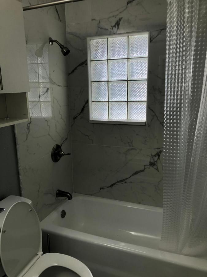 2 Bedrooms Vacation Home Tampa Exteriör bild